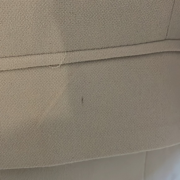 NWT Tahari Cuffed Sleeves Open Front Blazer in Stone/ Light Gray in size Large - Picture 7 of 9